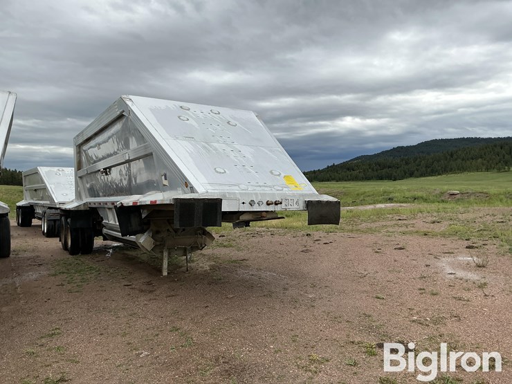 2003-travis-35-ft-image-1
