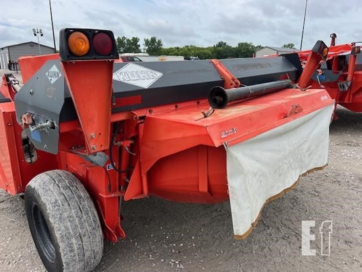 2014-kuhn-fc303gl-image-8