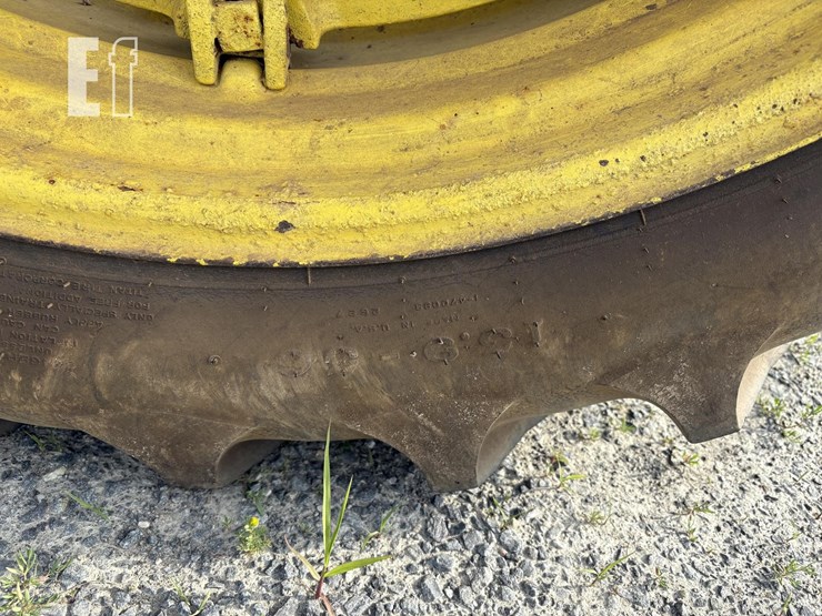 1965-john-deere-2010-image-21