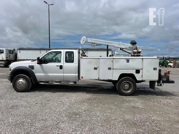 2008-ford-f550-image-3