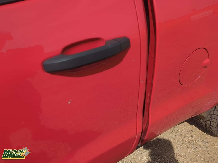 2017-chevrolet-silverado-1500-image-36