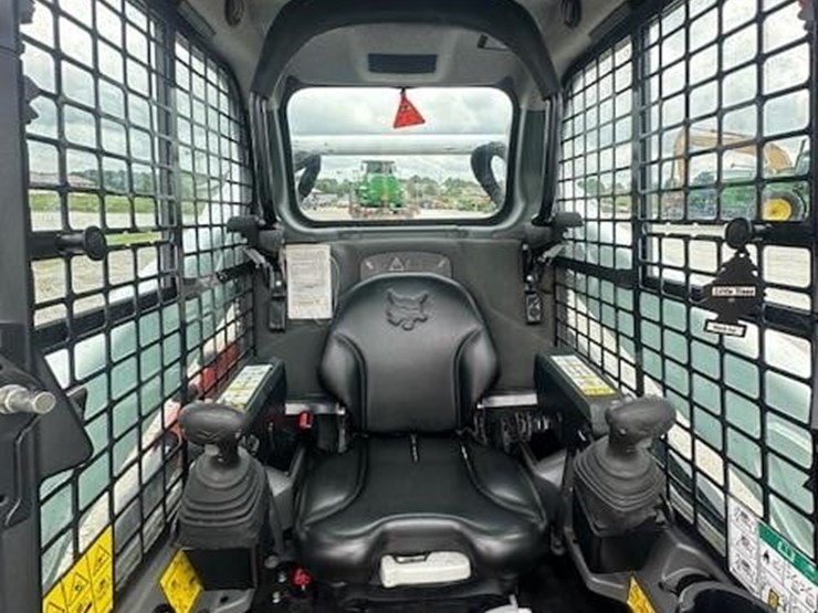 2023-bobcat-t595-image-19