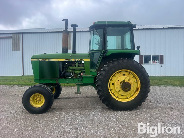 1979-john-deere-4440-image-8