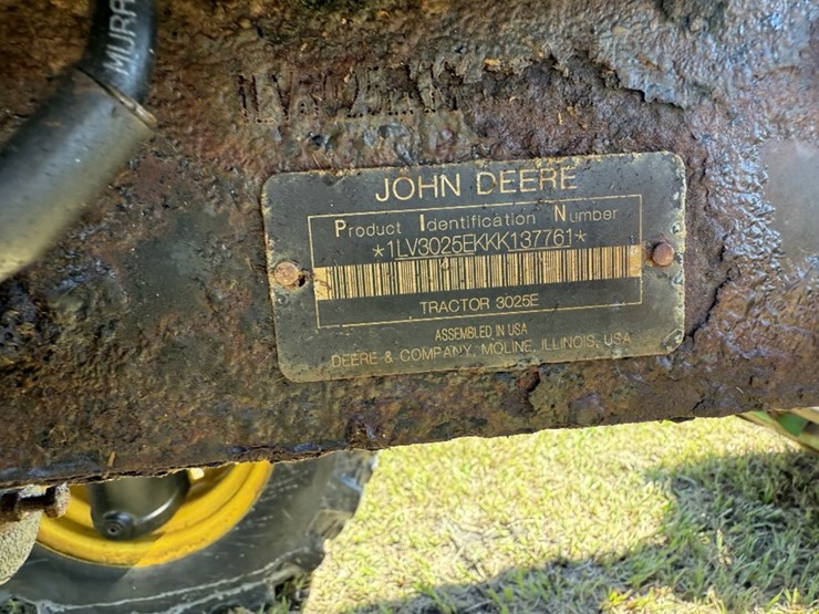 john-deere-3025e-image-13