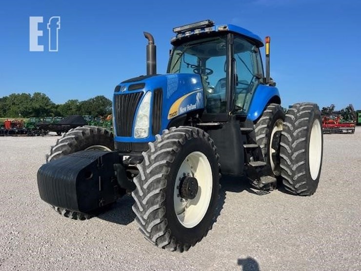 new-holland-t8020-image-10