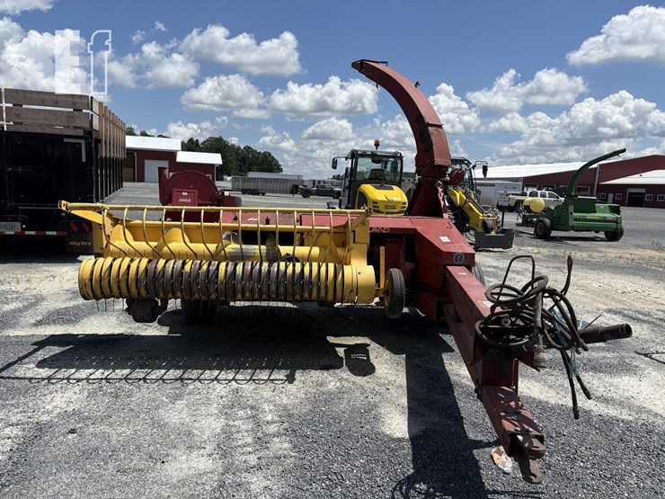 new-holland-900-image-5