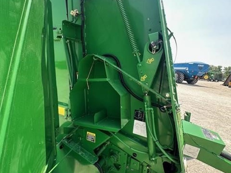 2001-john-deere-567-image-21