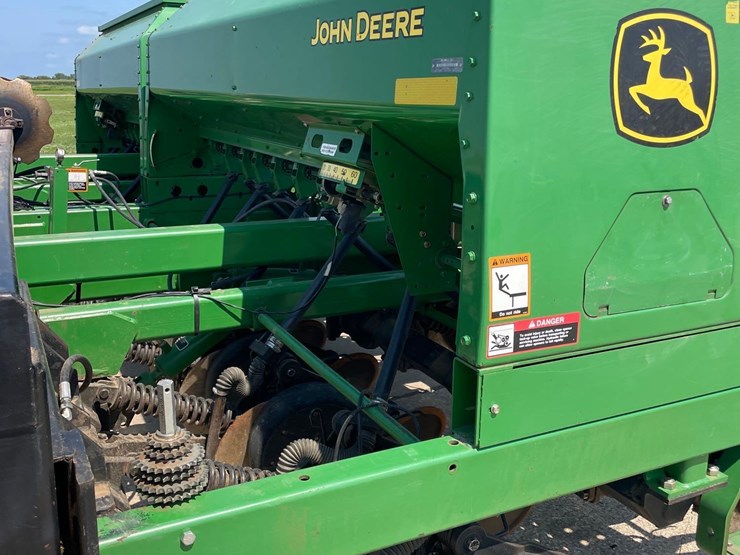 john-deere-1590-image-7
