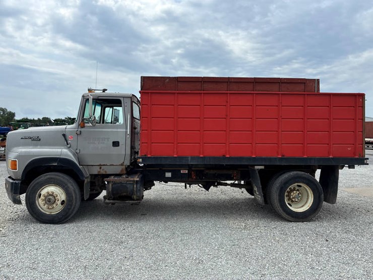 1992-ford-l-image-10