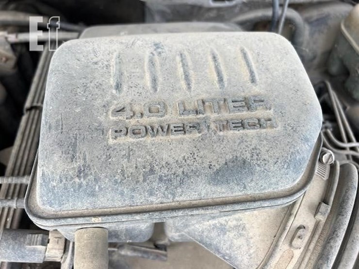 2001-jeep-grand-cherokee-laredo-image-14