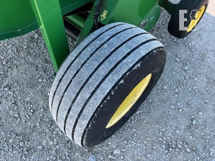 1999-john-deere-566-image-23
