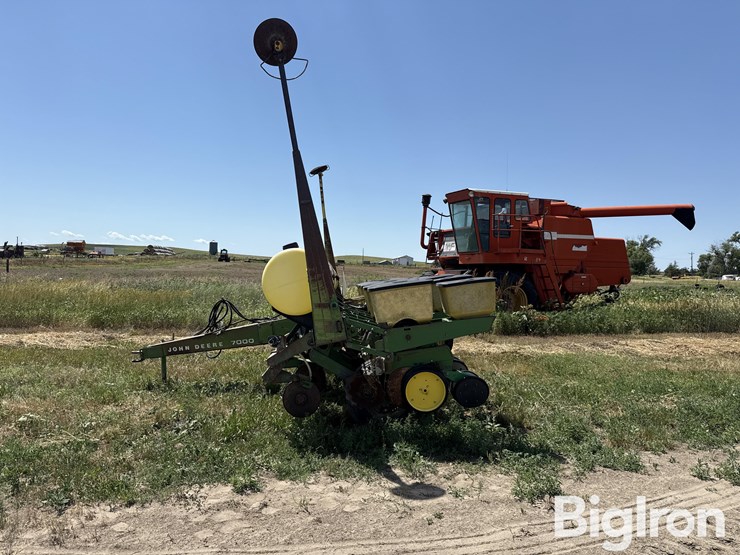 john-deere-7000-image-8