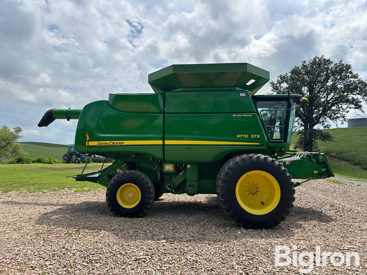 2008-john-deere-9770-sts-image-4
