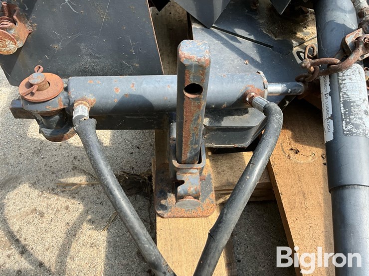 john-deere-246-image-16