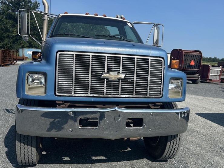 2002-chevrolet-kodiak-c8500-image-4