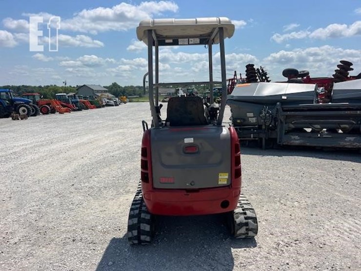 takeuchi-tb216-image-4