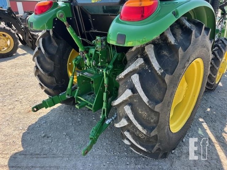 2021-john-deere-5075e-image-24