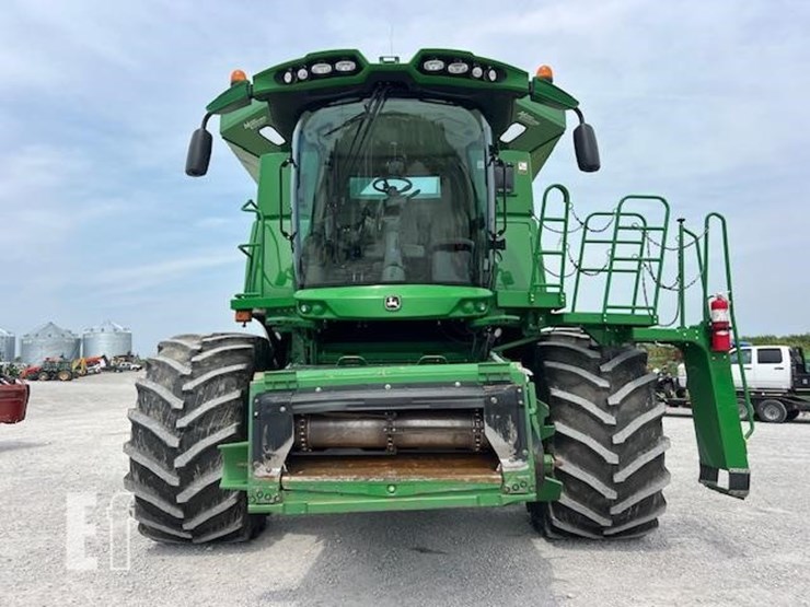 2014-john-deere-s670-image-11