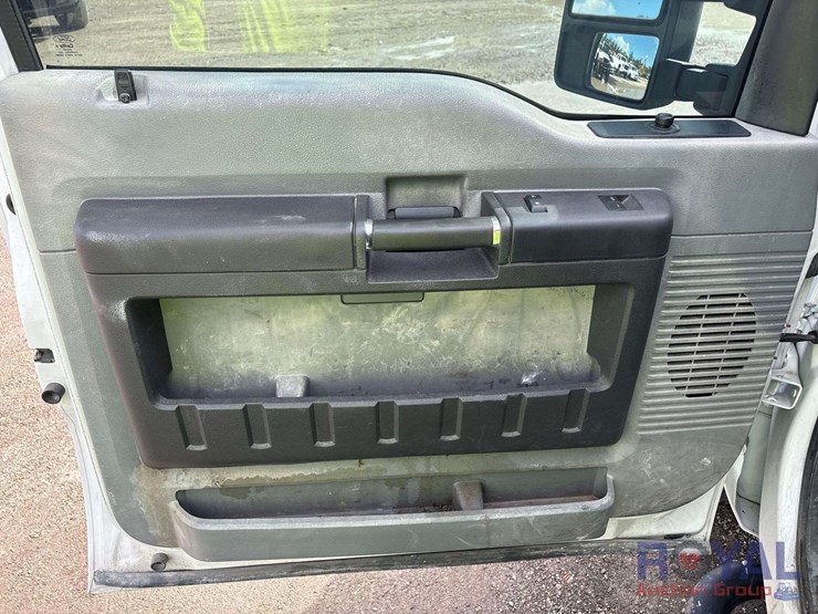 2012-ford-f250-image-13
