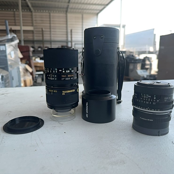LOT#--SONY TAMRON 90 MM AND 28 MM LENS