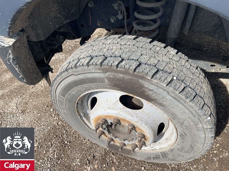 2015-ford-f550-image-12