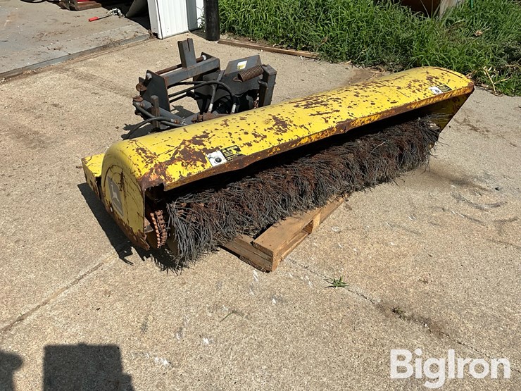 john-deere-246-image-3