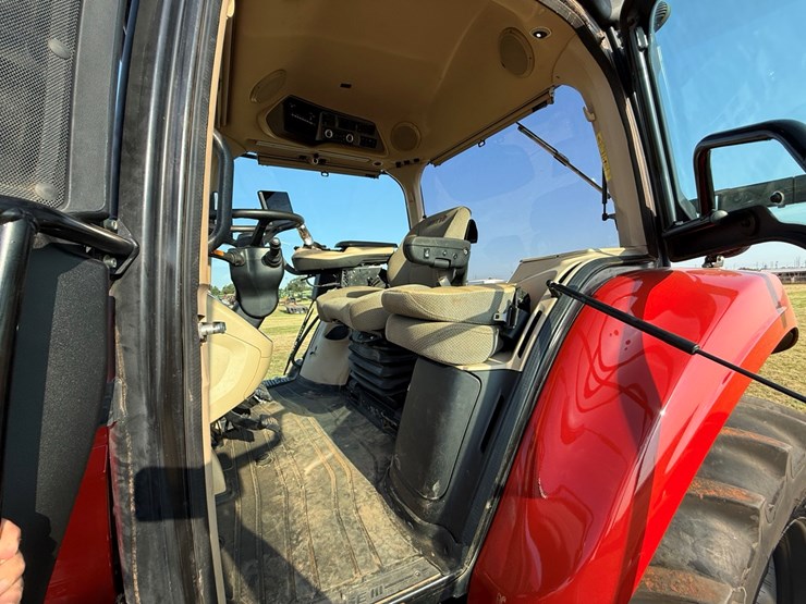 2022-case-ih-magnum-340-image-18