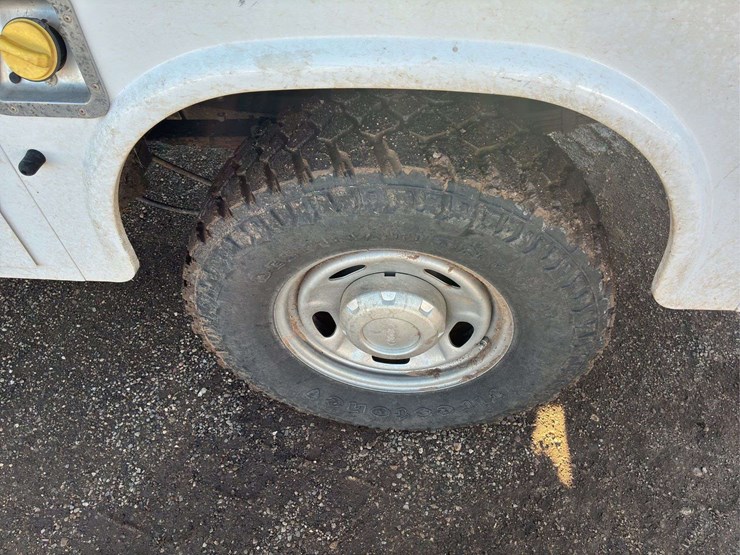 2017-ford-f350-image-19