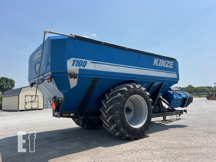 2014-kinze-1100-image-4