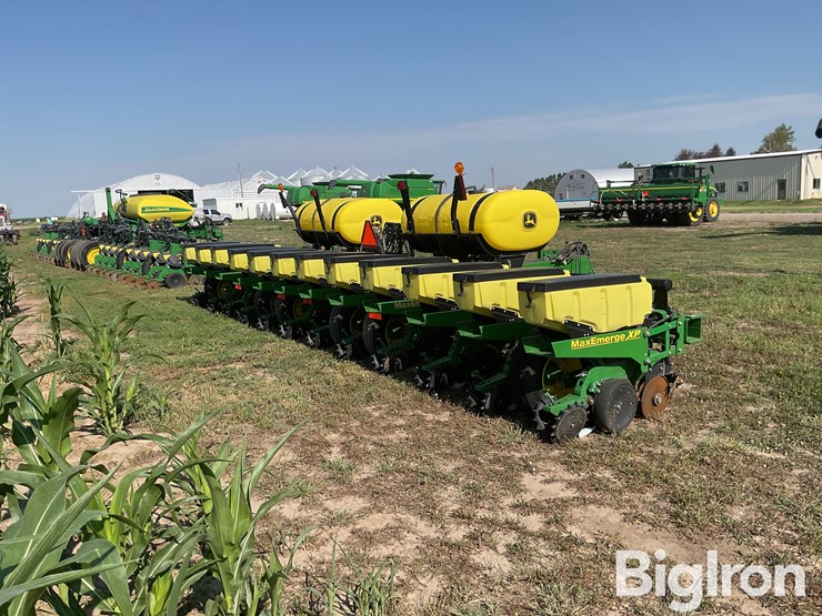 2013-john-deere-1760-image-5