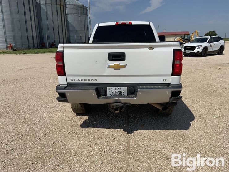 2015-chevrolet-2500-image-6