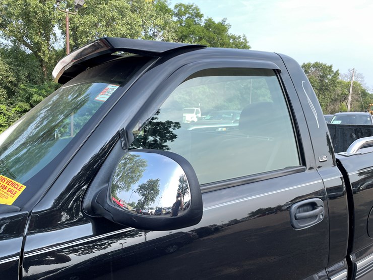 2002-chevrolet-silverado-1500-z71-image-15