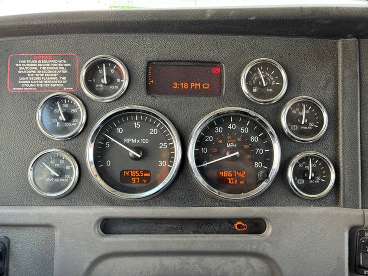 2011-peterbilt-386-image-81