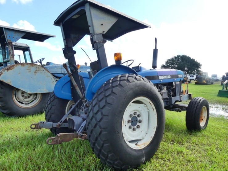 new-holland-3930-image-3