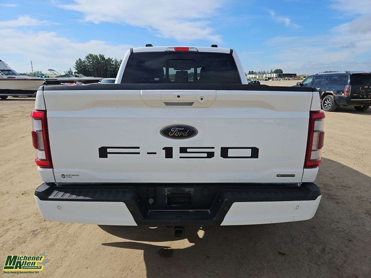 2022-ford-f150-image-17