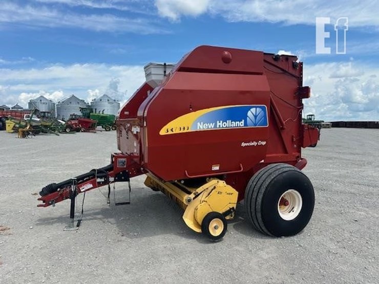 2010-new-holland-br7090-image-1