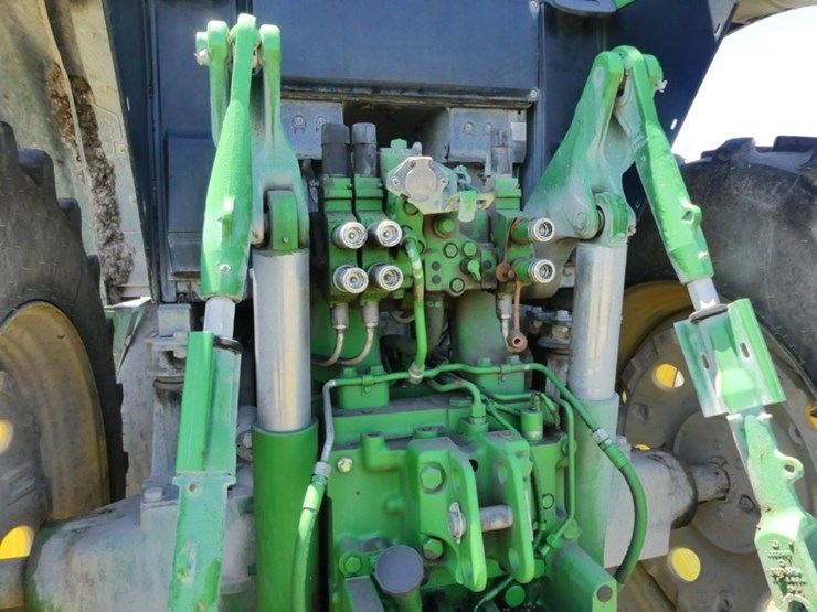 john-deere-6175m-image-6