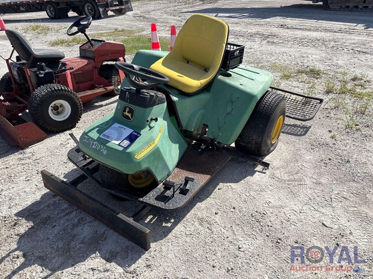 2010-john-deere-2010-image-1