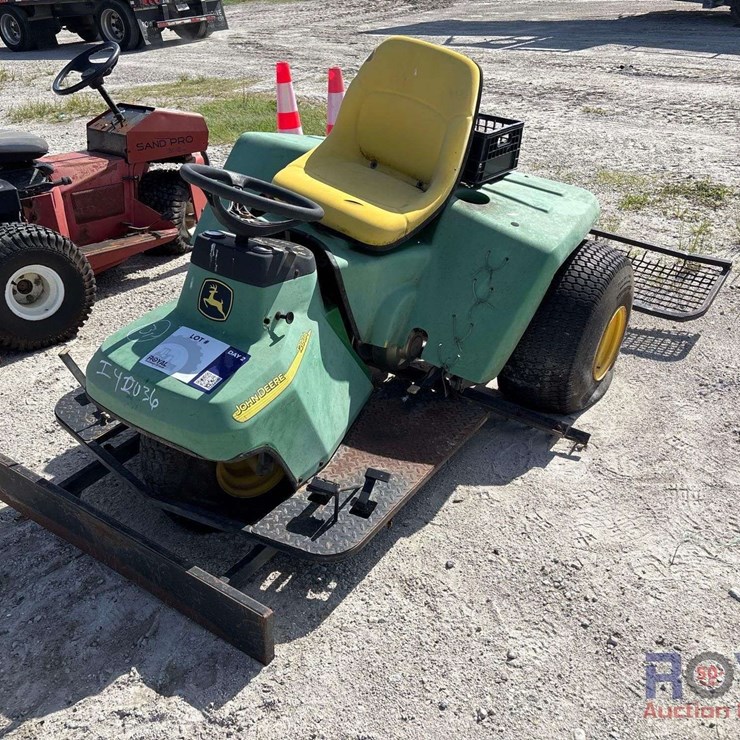 2010 JOHN DEERE 2010