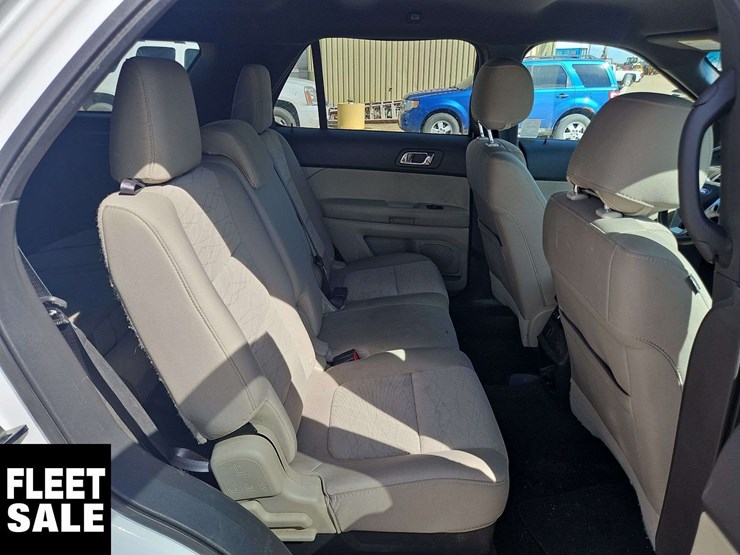 2013-ford-explorer-image-18