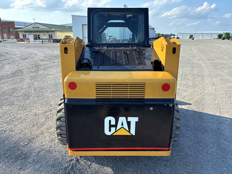2019-caterpillar-246d-image-5