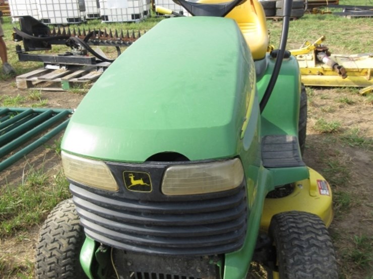john-deere-lt-image-2