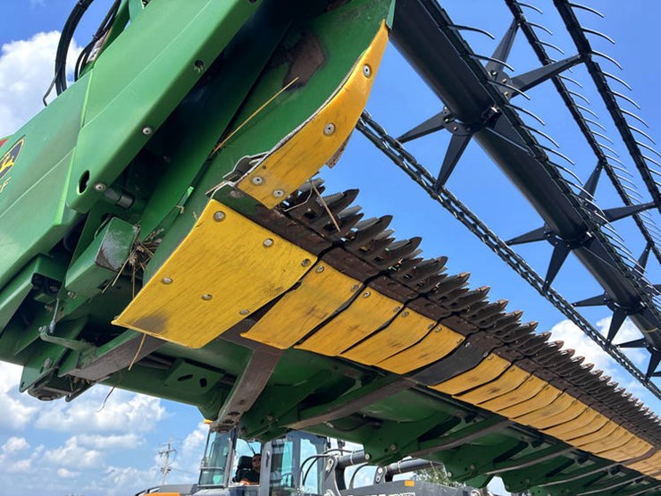 2009-john-deere-635f-image-44