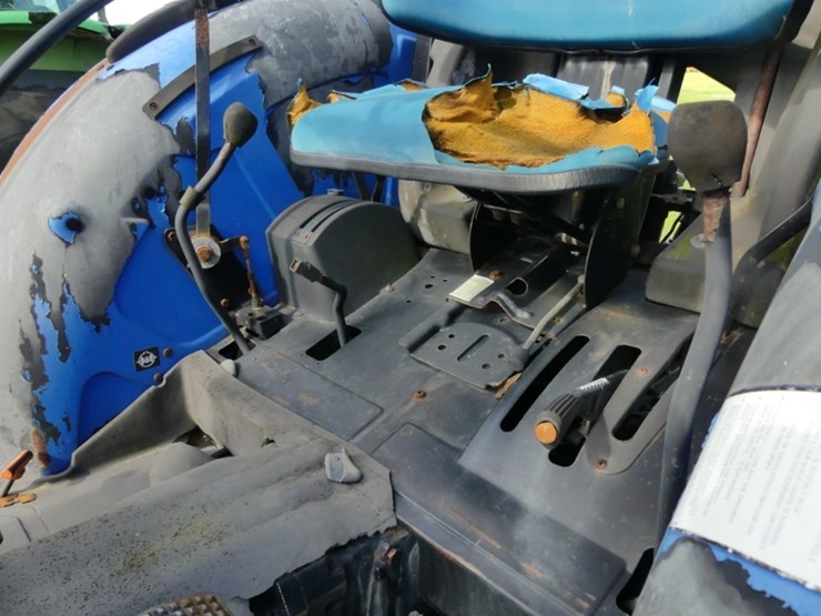 new-holland-tn60a-image-10