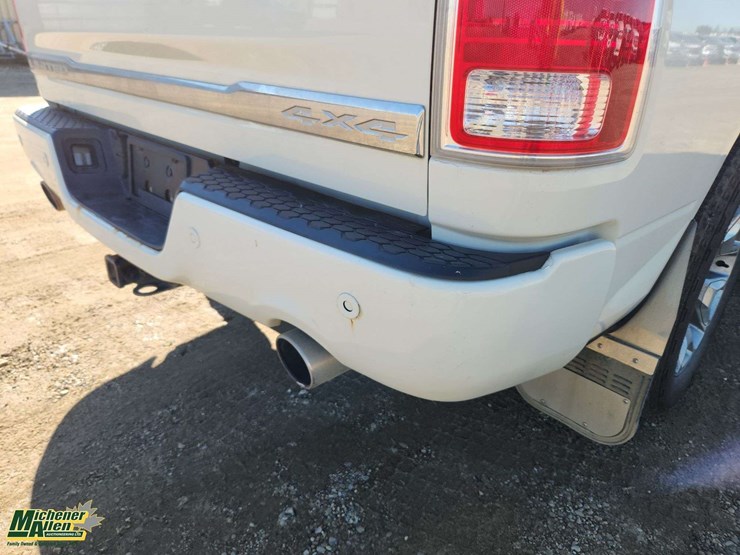 2016-ram-1500-laramie-image-28