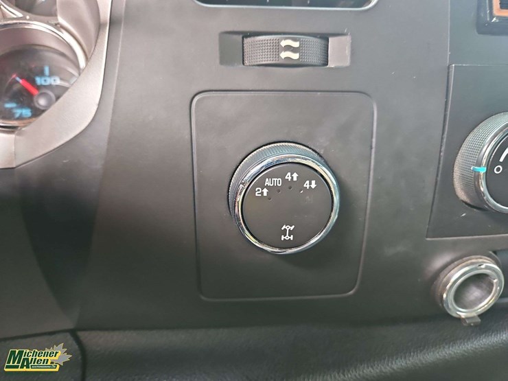 2010-chevrolet-silverado-1500-image-13