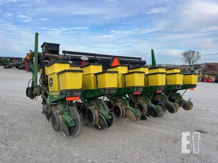 john-deere-1750-image-6