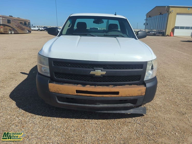 2010-chevrolet-silverado-1500-image-18