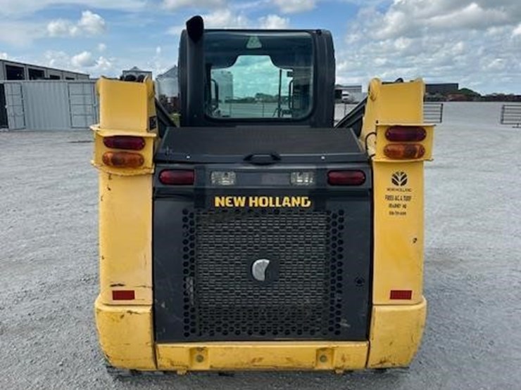 2015-new-holland-c227-image-4
