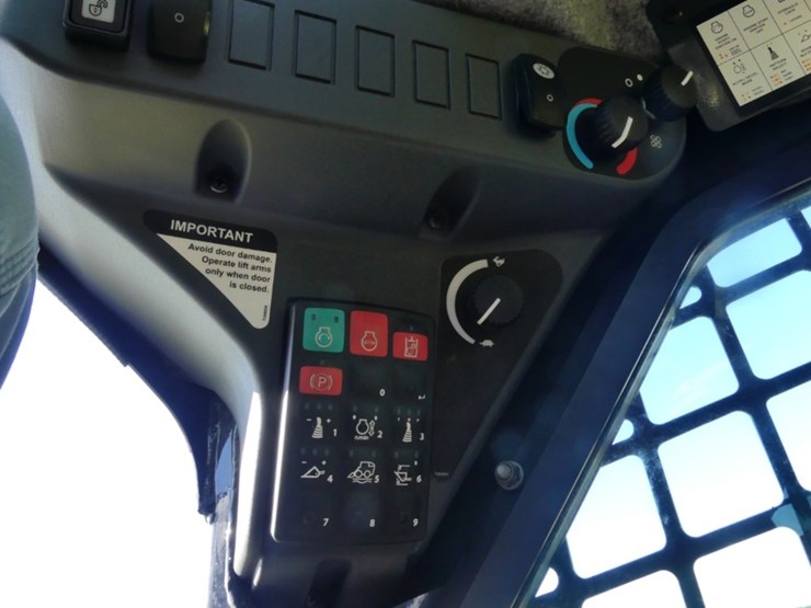 deere-317g-image-16